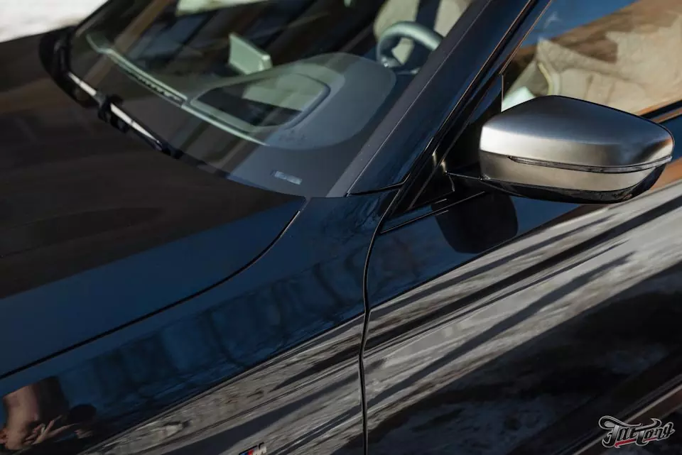 BMW M550D. Полная оклейка кузова в глянцевый полиуретан + прикол в самом конце!